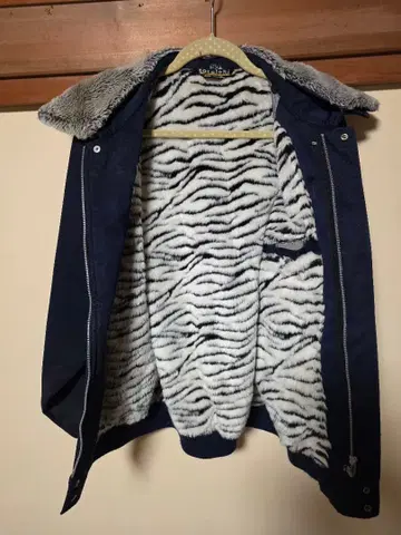 toraichi 네이비 도카잔 xl 제브라 패턴 한정판 모델