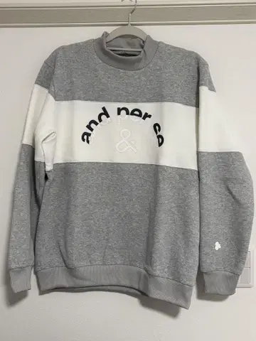 and per se 그레이/화이트 로고 트레이닝복