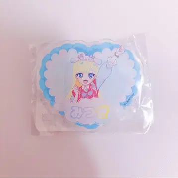 아이프리월드 아크릴 배지 미츠키