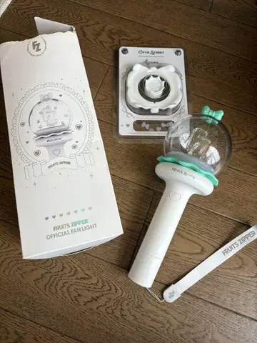 FRUITS ZIPPER OFFICIAL FAN LIGHT 응원봉