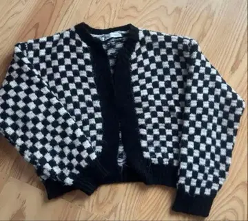 ZARA 체크 무늬 가디건