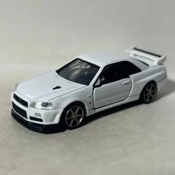 토미카 프리미엄 닛산 스카이라인 GT-R V specII Nur