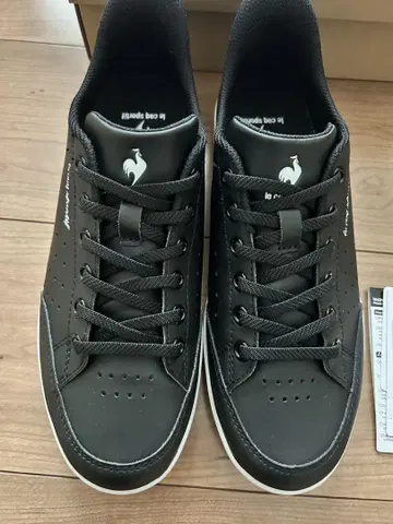 le coq sportif 블랙 스니커즈 24.5 서서 신을 수 있음!