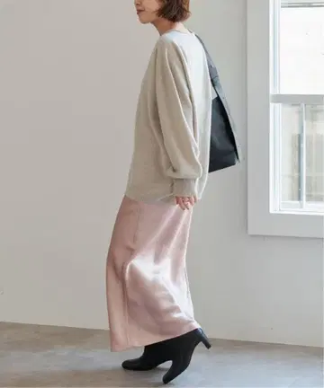 Spick and Span 새틴 플레어 스커트 38
