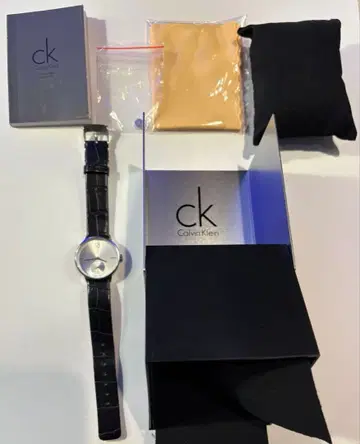 Calvin Klein 손목시계