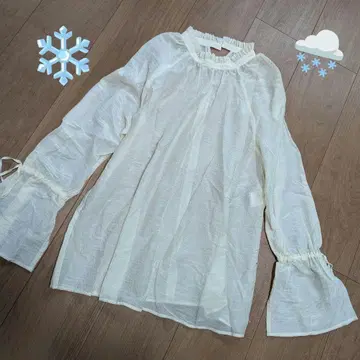 알아바일 시어 셔츠 프릴 블라우스 allureville 상의
