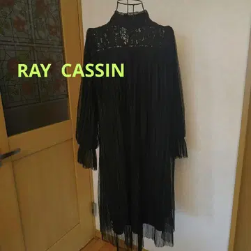 레이 캐신 벨벳 튤 레이스 무릎 기장 원피스 블랙