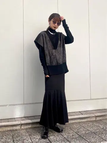 ELIN 스트라이프 슬리브리스 니트 베스트 지레