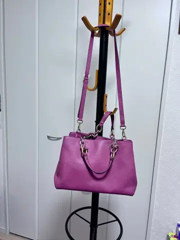 [가격 인하] 마이클코어스 핸드백 핑크