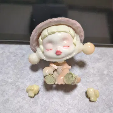 Skull Panda 온도 시리즈 모자를 쓴 피규어