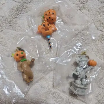 디즈니 할로윈 피규어 컨트리 베어 석상 미키 덤보