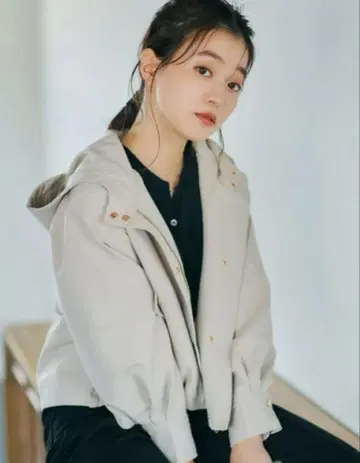 거의 미사용 코히나 마운틴 파카 베이지