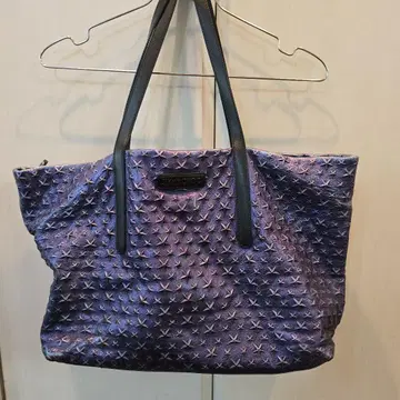 JIMMY CHOO 별 모양 스터드 가죽 토트백