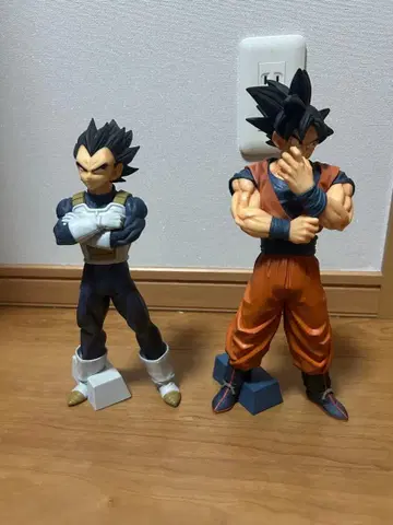 드래곤볼 제일복권 피규어 손오공 베지터