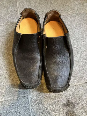 클락스 블랙 가죽 슬립온 신발