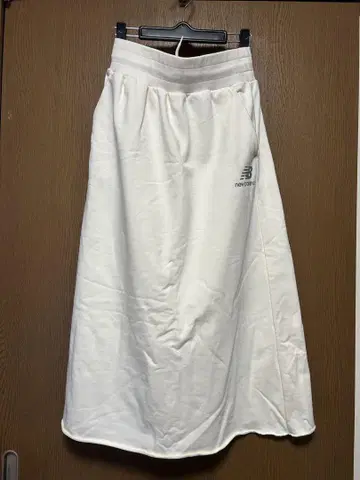 newbalance 화이트 롱 스커트 L