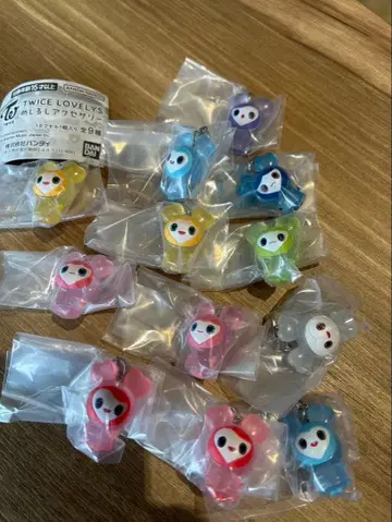 TWICE LOVELYS 메지루시 액세서리 가챠