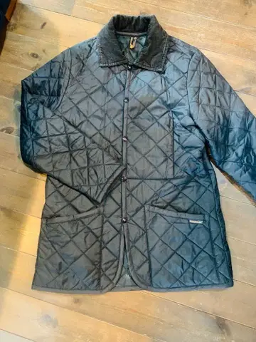 LAVENHAM 블랙 퀼팅 자켓 34