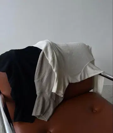 CLANE 리브 터틀넥 화이트
