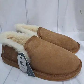 새상품 에뮤 EMU 무스탕 슬립온 25cm