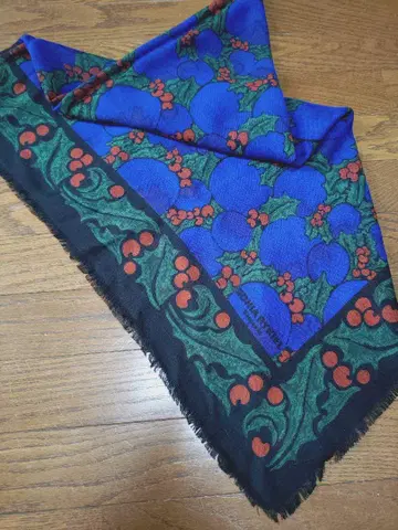 SONIA RYKIEL 홀리데이 패턴 스톨