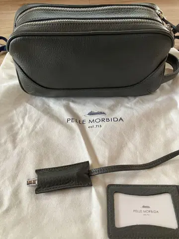PELLE MORBIDA 그레이 클러치백