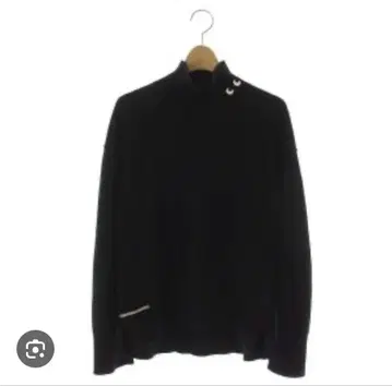 UNIQLO x ANYA HINDMARCH 하이넥 스웨터 블랙 M