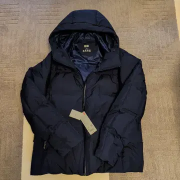 UNIQLO 심리스 다운 후드티 3D 컷 새상품