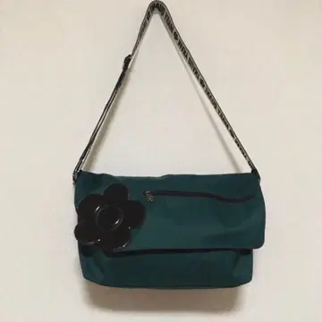 유즈드 새상품급 MARY QUANT 마리콴트 숄더백