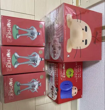 MOTHER 2 피규어 세트