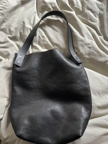 텐베아 가죽 토트백