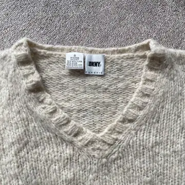 DKNY V넥 스웨터 vintage