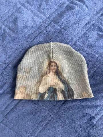 기간 한정 세일 중 shury 비니