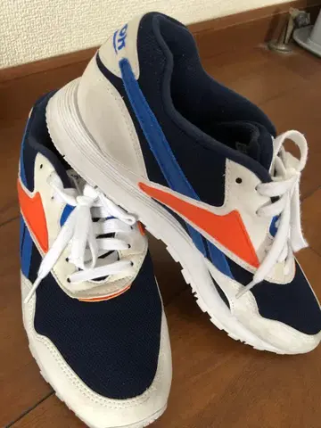 리복 스니커즈 24.0