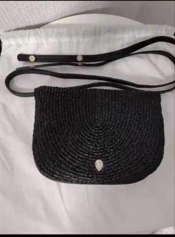 헬렌 카민스키 2WAY 숄더백 black