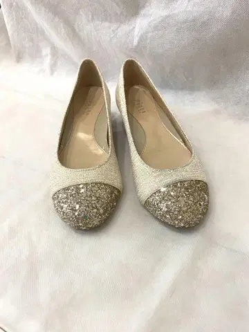 피티 Pitti FEMININE 비쥬 웨지 힐 펌프스