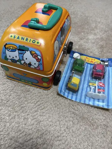 SANRIO 완구 버스 미니카 포함