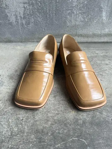 SHOEBIJOU.BASIC 베이지 로퍼