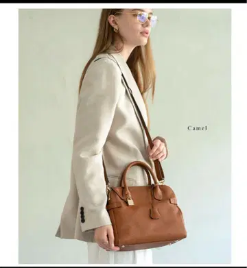 HAYNI 카멜 핸드백 골드 금장 장식