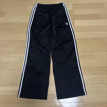 adidas 파이어버드 루즈 트랙 팬츠 시착만 한 상품 새상품급