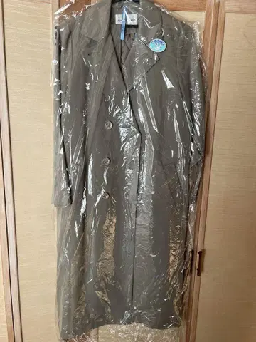 알파벳 알파벳 트렌치코트