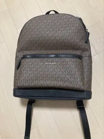 MICHAEL KORS 백팩