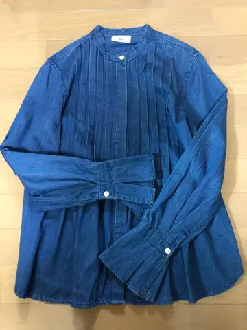 [ IENA ] 데님 블루 핀턱 긴팔 데님 셔츠 프리 사이즈
