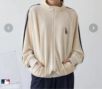 프릭스스토어 벨로아 트랙 자켓