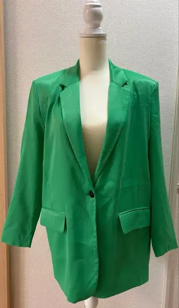 ZARA 그린 테일러드 자켓