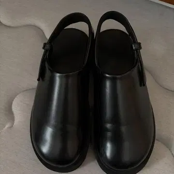 UNIQLO C 크로그 슈즈 블랙 L 사이즈