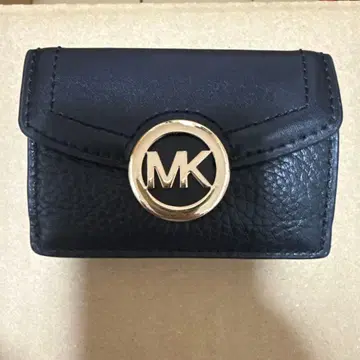 MICHAEL KORS 블랙 3단 폴더형 지갑