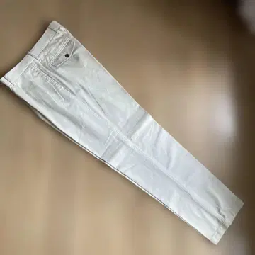 MCGREGOR 화이트 슬랙스 82cm