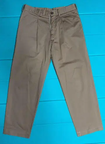 GEOFFREY B.SMALL 베이지 치노 팬츠