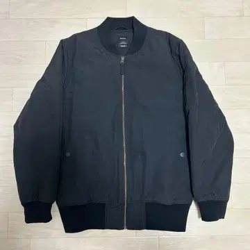 RVCA 블랙 MA-1 자켓